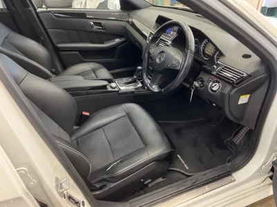 Mercedes-Benz E CLASS  с аукциона в Японии