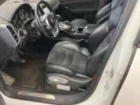 Porsche Cayenne лот № 5050 оценка 4  с аукциона в Японии 3
