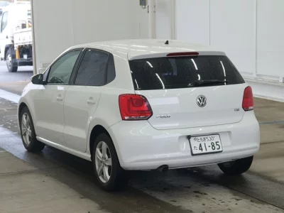 Volkswagen Polo  с аукциона в Японии