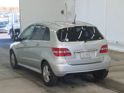 Mercedes-Benz B CLASS  с аукциона в Японии