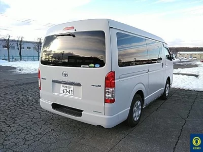 Toyota HiAce Van