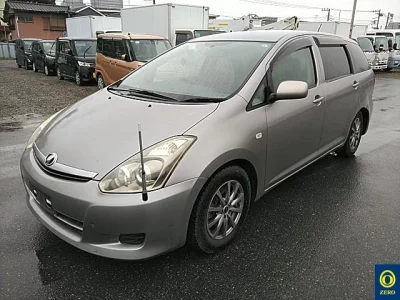 Toyota WISH  с аукциона в Японии
