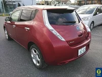 Nissan LEAF лот № 28 оценка 3  с аукциона в Японии 2