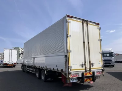 Isuzu GIGA  с аукциона в Японии