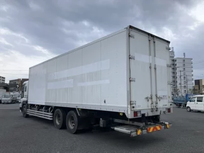 Isuzu GIGA  с аукциона в Японии