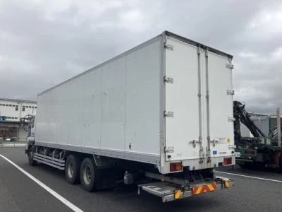 Isuzu GIGA  с аукциона в Японии