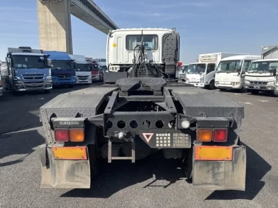 Isuzu GIGA  с аукциона в Японии