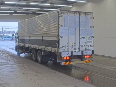 Isuzu GIGA  с аукциона в Японии