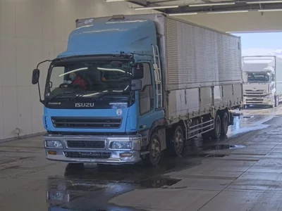 Isuzu GIGA  с аукциона в Японии