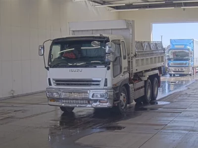 Isuzu GIGA  с аукциона в Японии