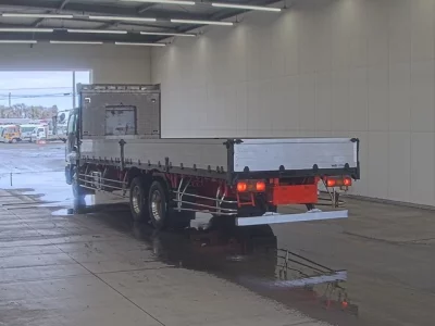 Isuzu GIGA  с аукциона в Японии