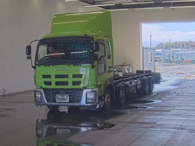 Isuzu GIGA  с аукциона в Японии