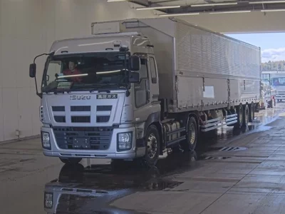Isuzu GIGA  с аукциона в Японии