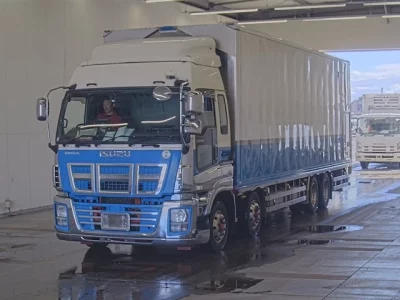 Isuzu GIGA  с аукциона в Японии