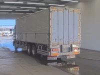 Isuzu GIGA лот № 4635 оценка 3  с аукциона в Японии 1