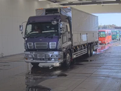 Isuzu GIGA  с аукциона в Японии