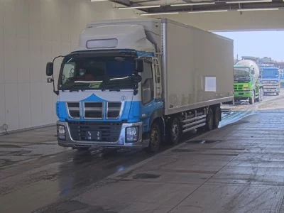 Isuzu GIGA  с аукциона в Японии