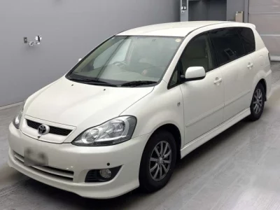 Toyota Ipsum