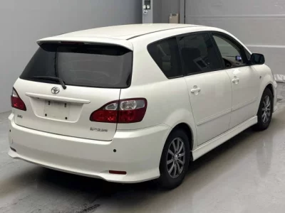 Toyota Ipsum