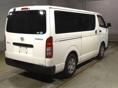 Toyota HiAce Van