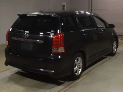 Toyota WISH  с аукциона в Японии
