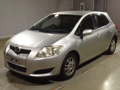 Toyota AURIS  с аукциона в Японии