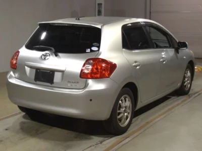 Toyota AURIS  с аукциона в Японии