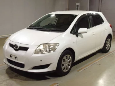 Toyota AURIS  с аукциона в Японии