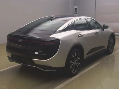 Toyota Crown Crossover