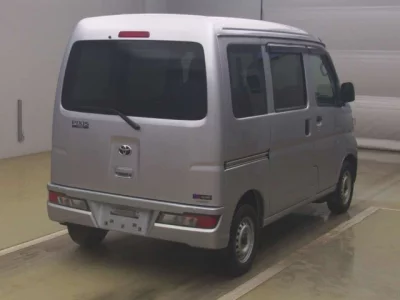 Toyota Pixis Van