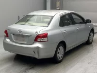 Toyota BELTA лот № 4104 оценка R  с аукциона в Японии 1