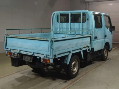 Toyota DYNA  с аукциона в Японии