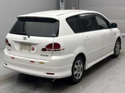Toyota Ipsum