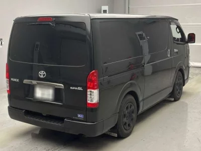 Toyota HiAce Van
