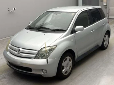 Toyota IST