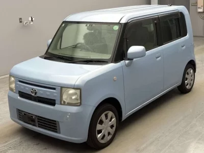 Toyota PIXIS SPACE