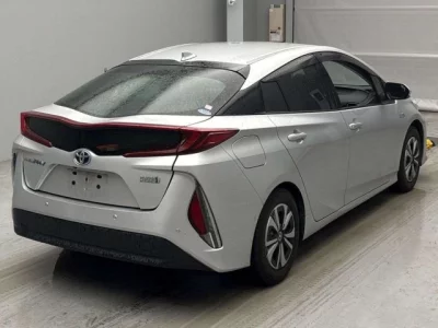 Toyota PRIUS PHV