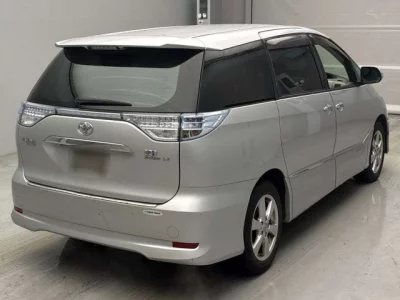 Toyota ESTIMA HYBRID