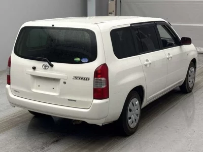 Toyota Succeed