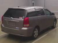 Toyota WISH лот № 70032 оценка 3.5  с аукциона в Японии 1