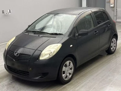 Toyota VITZ  с аукциона в Японии