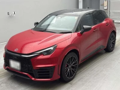 Lexus LBX  с аукциона в Японии