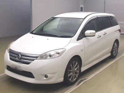 Nissan LAFESTA