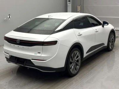 Toyota CROWN CROSSOVER
