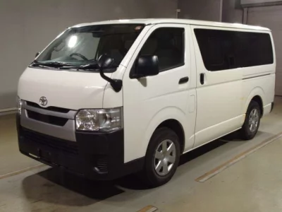 Toyota HiAce Van