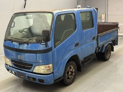 Toyota DYNA  с аукциона в Японии