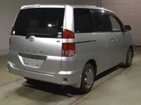 Toyota NOAH лот № 140 оценка 3  с аукциона в Японии 1