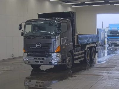 Hino PROFIA