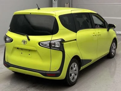 Toyota Sienta
