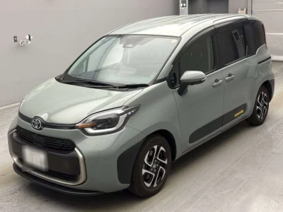 Toyota Sienta